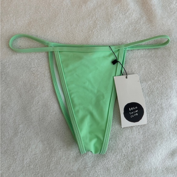 BASIC SWIM - Bikini - La Premiere - Picture 9 of 10